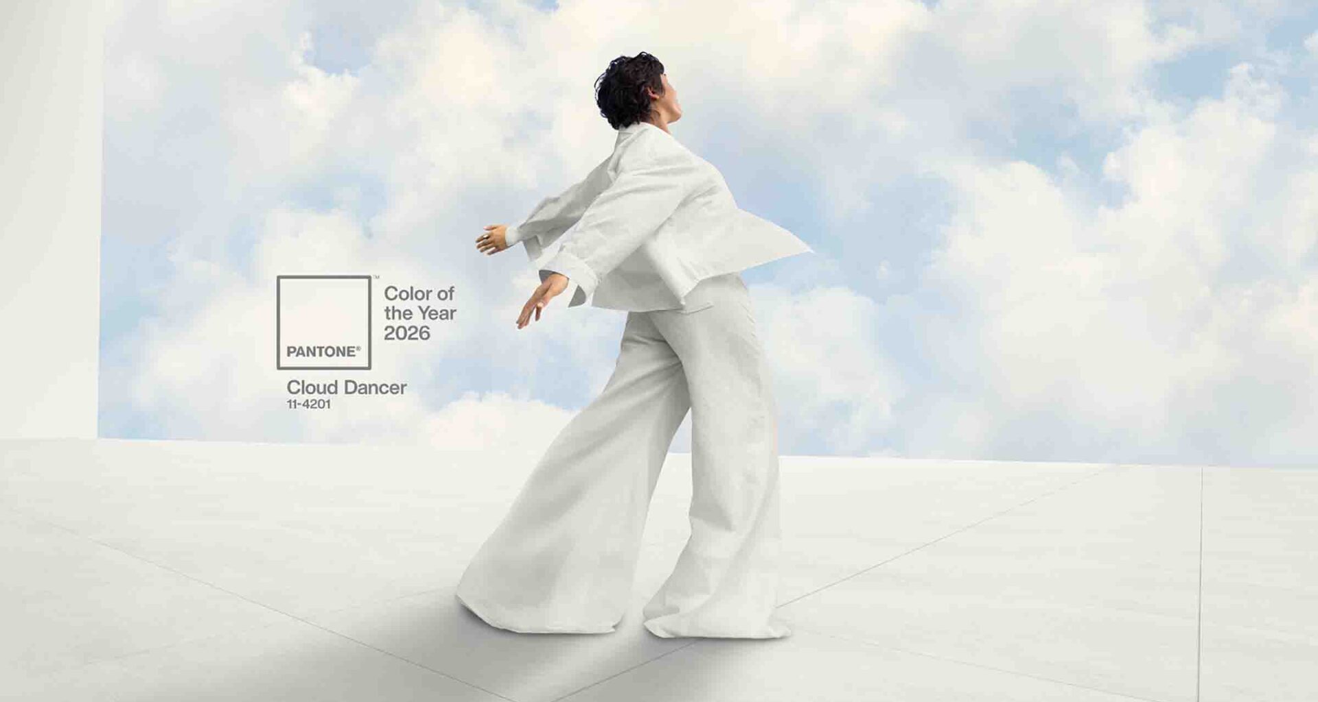 Pantone dévoile la couleur de l’année 2026 : un blanc mat et aérien baptisé Cloud Dancer
