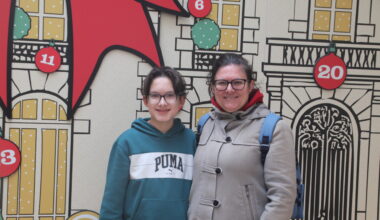 à Paris, les fans de la "Star Academy" extatiques au pop-up store de l'émission