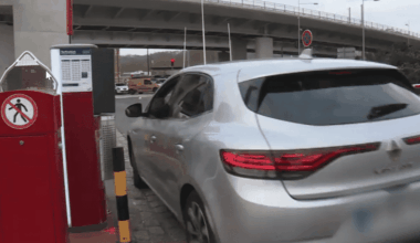 la hausse du tarif des parkings des quais fait grincer des dents