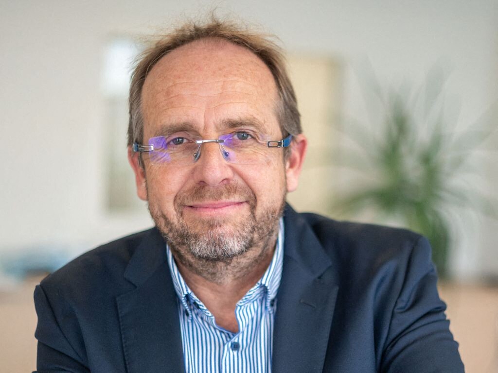 Ce chercheur lyonnais récompensé, son médicament révolutionnaire peut guérir des cancers