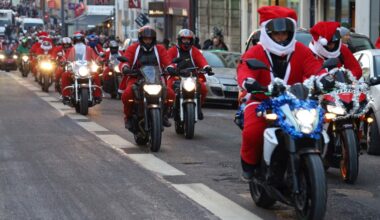 des centaines des motards déguisés en père Noël vont défiler ce samedi, voici où