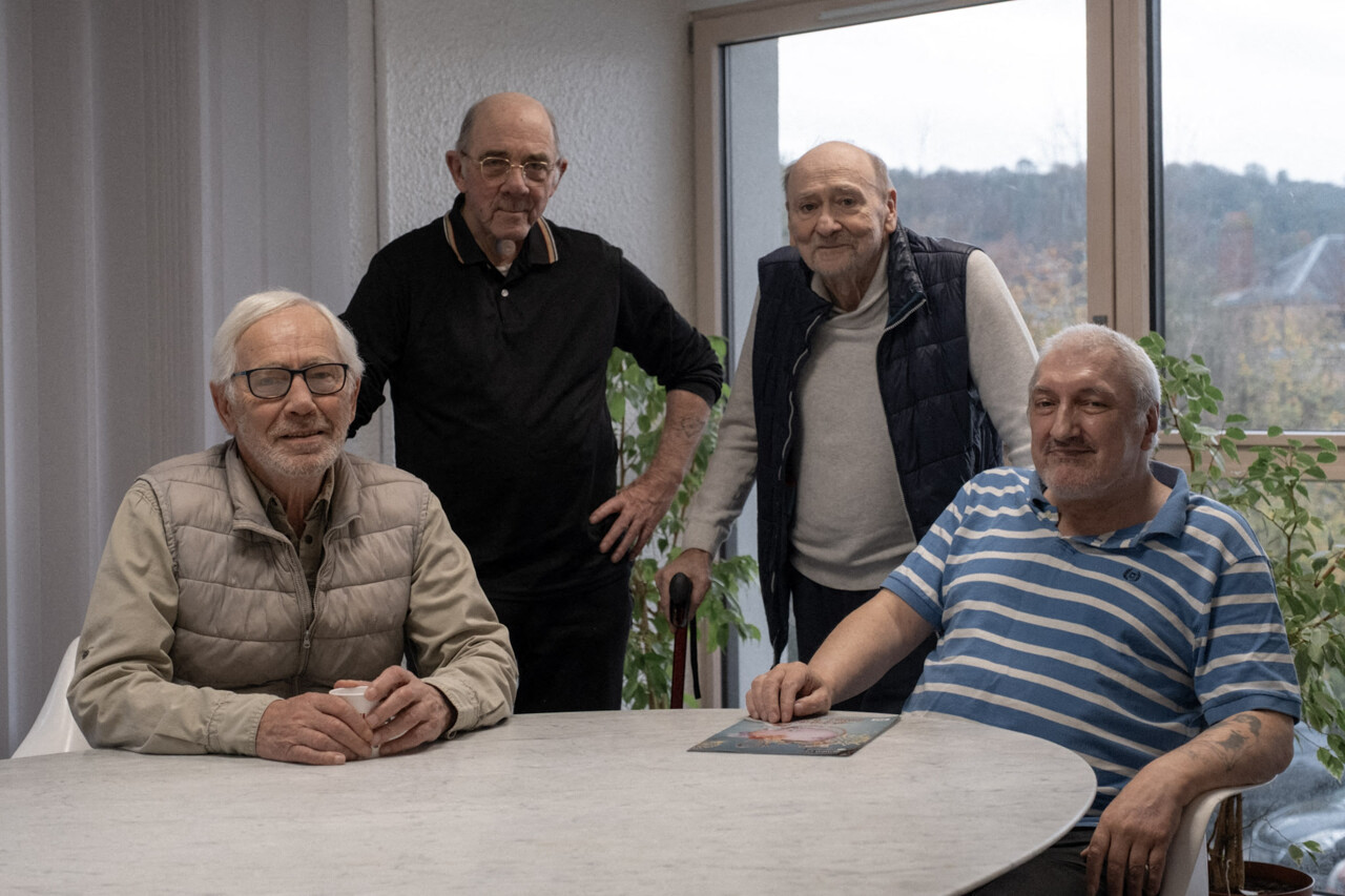 les retraités font de la résistance pour garder leur animatrice