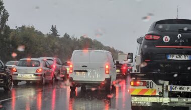 attention à la pluie ce matin, un accident signalé sur l'A89 en direction de Lyon