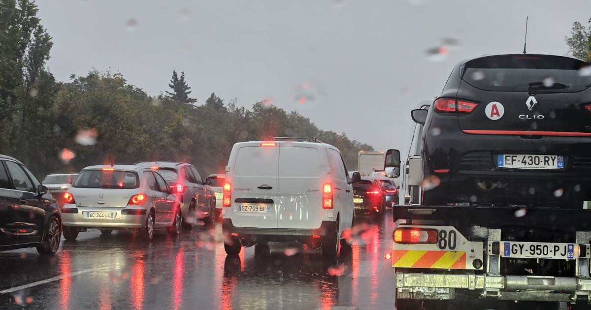 attention à la pluie ce matin, un accident signalé sur l'A89 en direction de Lyon