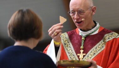 Loire. En attendant la nomination d'un nouvel évêque, le père Bruno Cordier prend la tête du diocèse de Saint-Étienne