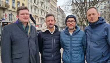 les parents d’élèves font des rondes près de cette cité scolaire