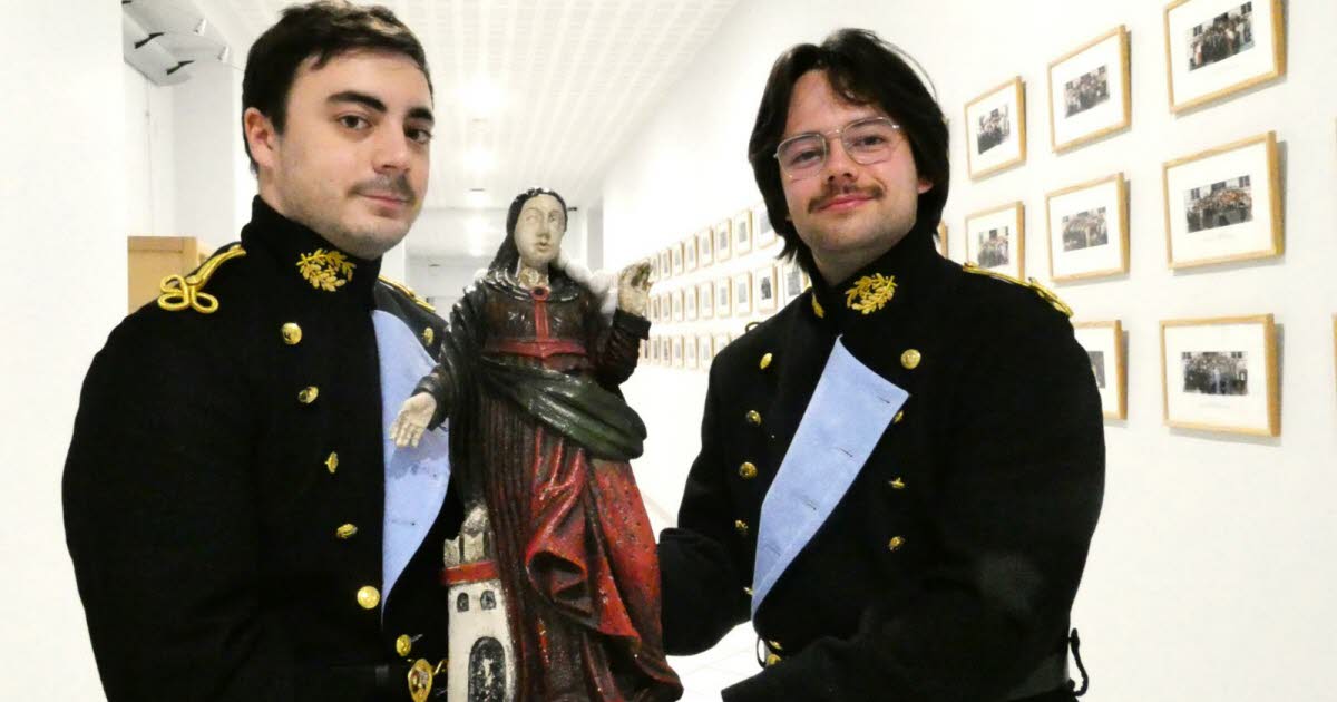 ces étudiants de l’école des Mines vont porter la statue de sainte Barbe