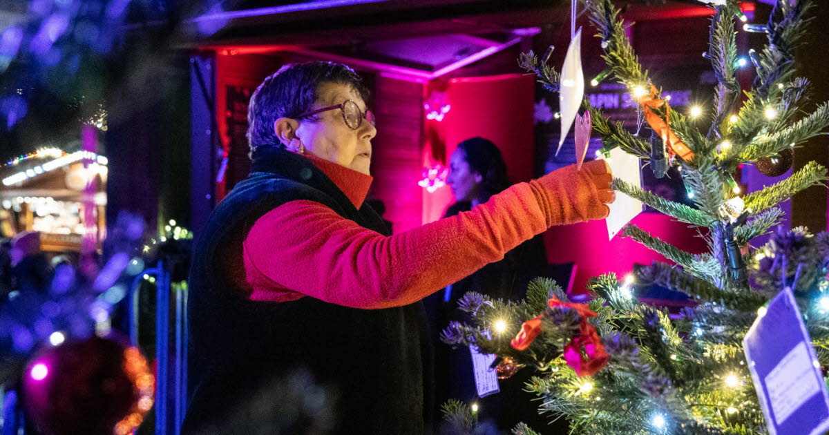 Strasbourg. 300 enfants cherchent leur père Noël au pied du Sapin solidaire