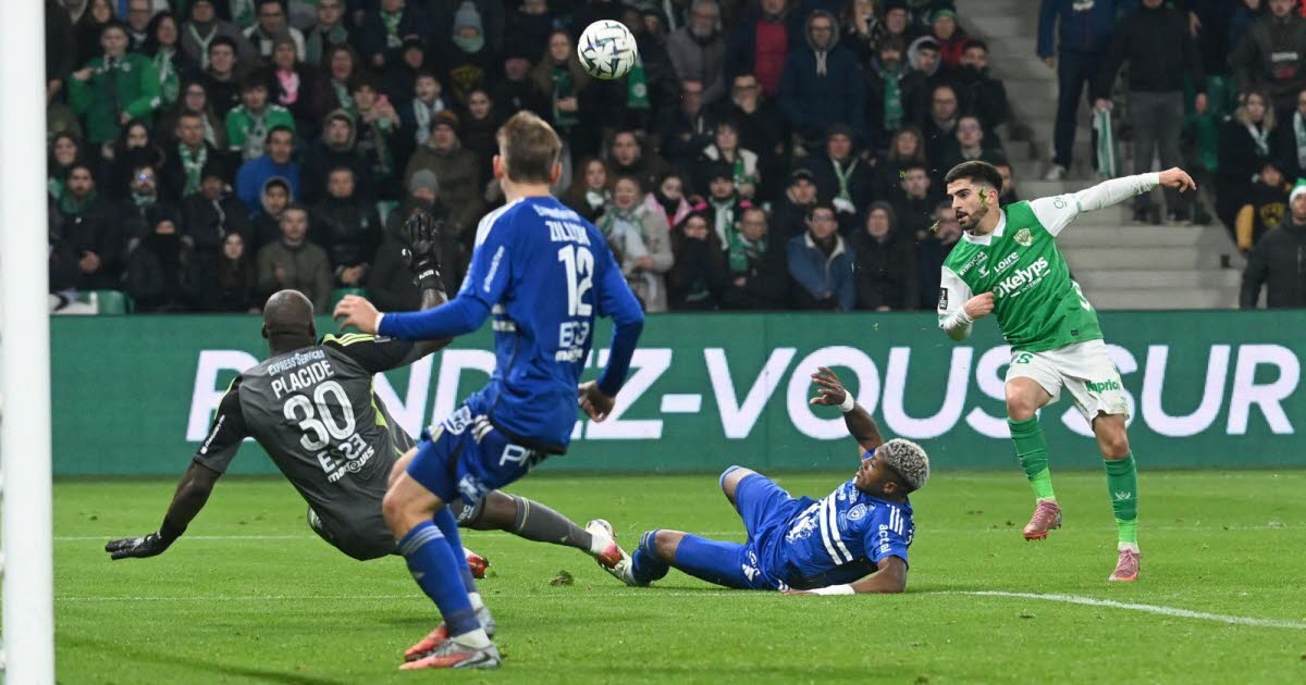 Football - Ligue 2. ASSE : Bernauer maladroit, Davitashvili en sauveur... Les notes du nul face à Bastia - Le Dauphiné Libéré