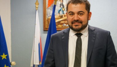 Jordan Da Silva, maire de 7 700 habitants et patron de 1 000 salariés