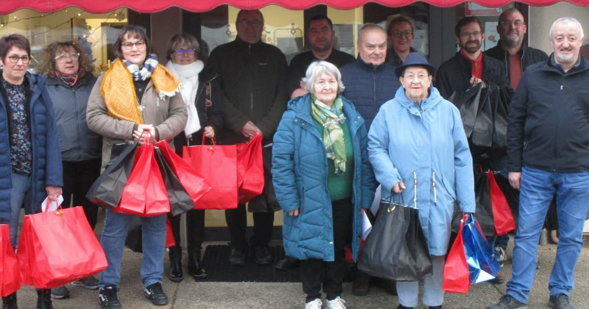 Saint-Étienne-en-Bresse. 66 aînés gâtés pour les fêtes