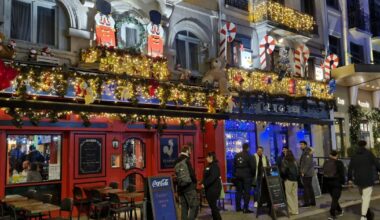 Saint-Étienne. Quand les commerçants décorent leur vitrine et réenchantent la ville pour Noël