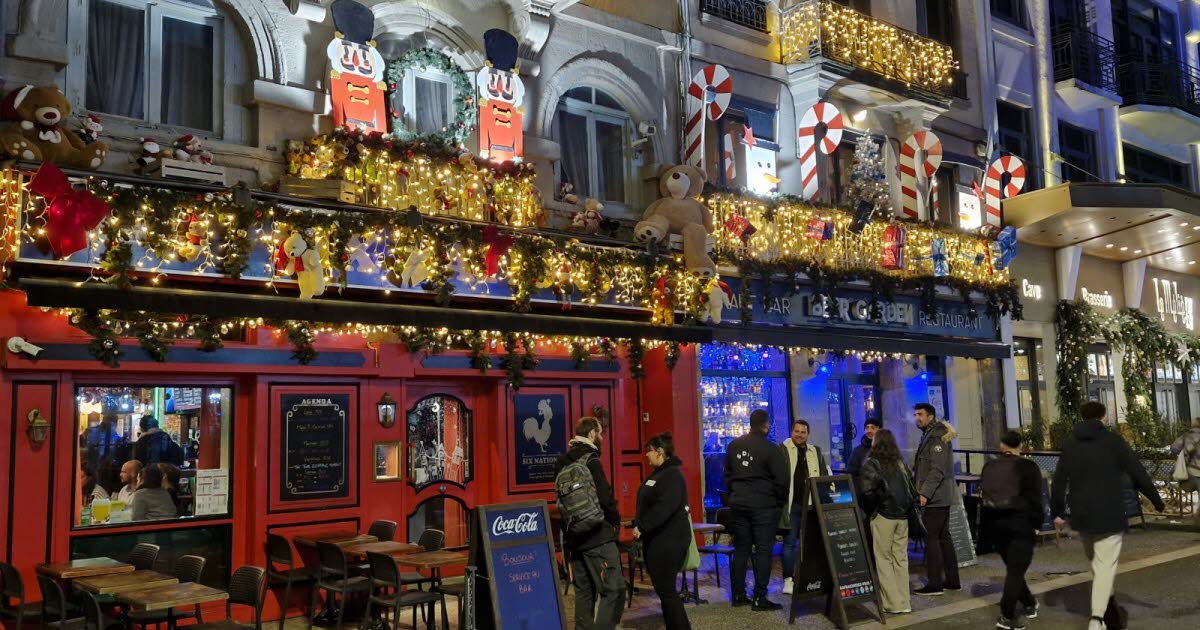 Saint-Étienne. Quand les commerçants décorent leur vitrine et réenchantent la ville pour Noël
