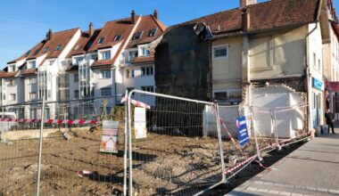 un immeuble acheté au prix fort, une motion rejetée