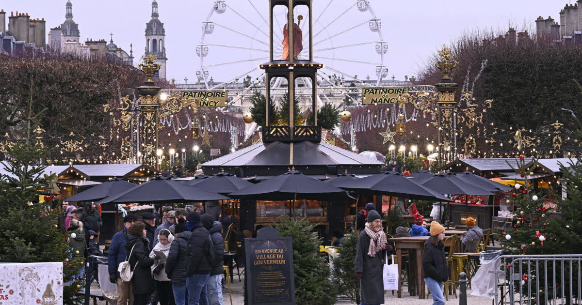 Nancy. Place de la Carrière, première année pour le Village du Gouverneur et déjà un succès
