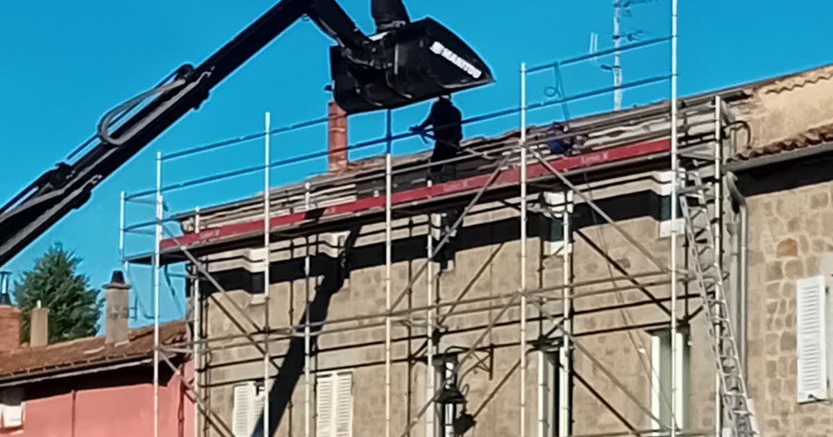 Saint-Barthélemy-Lestra. Une toiture neuve pour le tènement Epora