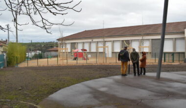 Le Chambon-Feugerolles. Végétalisation et réaménagement des cours pour le bien-être des enfants