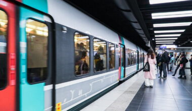 Paris. Trois femmes légèrement blessées à l'arme blanche dans le métro