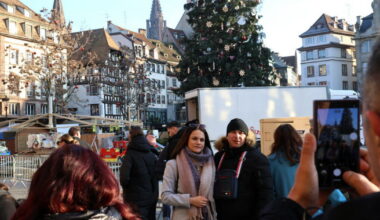 les chalets étant fermés, les touristes frustrés... ont marché
