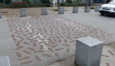 ici, les piétons doivent s’imposer devant les automobilistes pour traverser