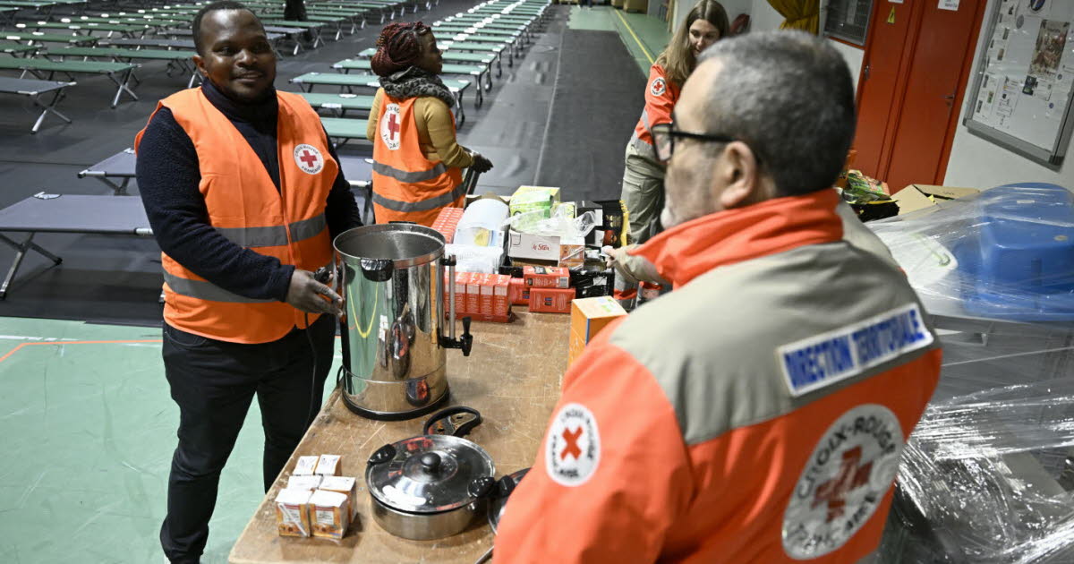 à Lyon, un deuxième gymnase ouvre pour doubler les capacités d’accueil d’urgence