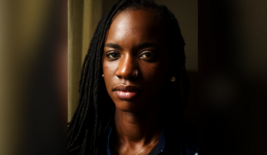 La journaliste Mairam Guissé de retour à Canteleu pour signer son premier livre