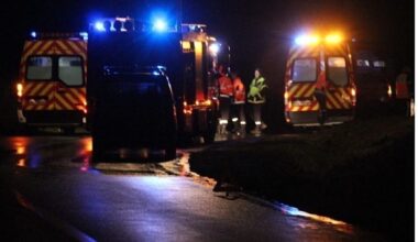 il trouve la mort en percutant un arbre