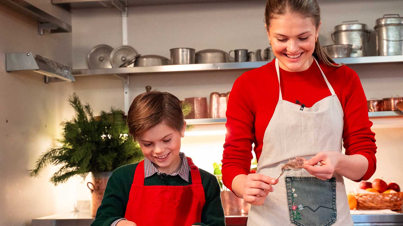 La princesse Estelle et le prince Oscar aux fourneaux pour préparer un menu de Noël scandinave