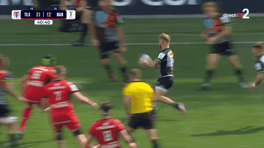 Cette feinte de passe aura été la dernière idée de ta vie.