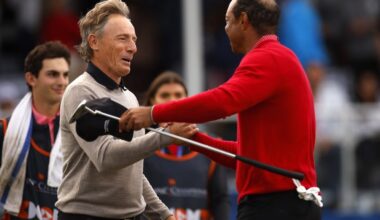 Tiger Woods Bernhard Langer Photo by Mike Ehrmann / GETTY IMAGES NORTH AMERICA / Getty Images via AFP