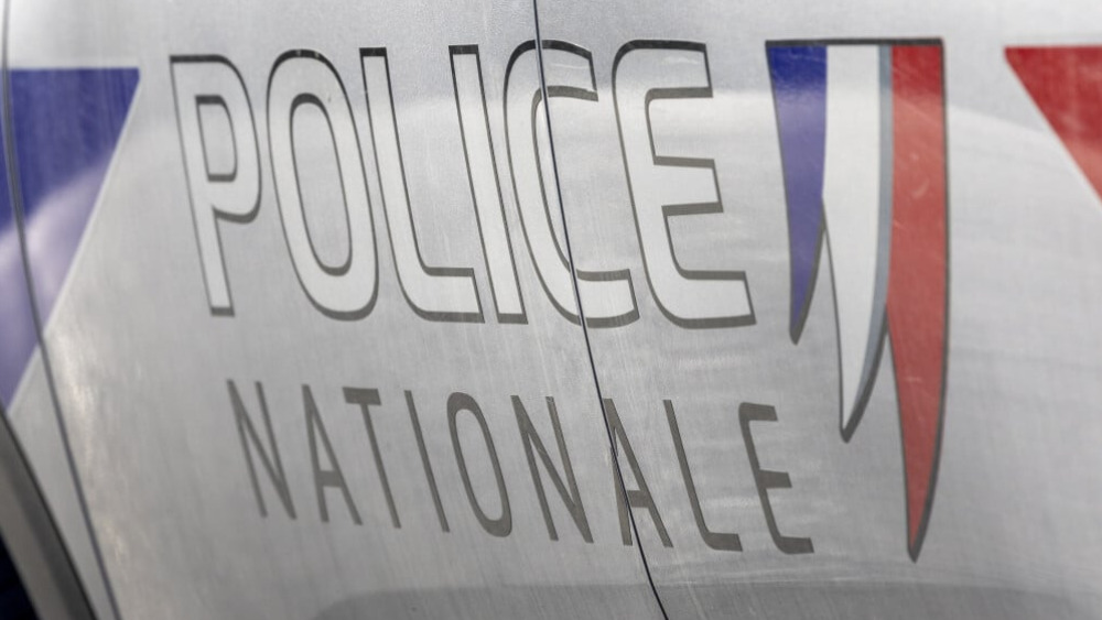 Recherché pour une peine d’emprisonnement, il menace un passant avec un couteau à Marseille