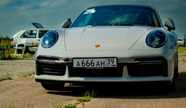 des centaines de Porsche transformées en briques, sabotage ou bug ?