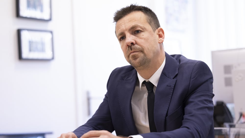 Sylvain Souvestre critique le show de la Bonne Mère… et supprime