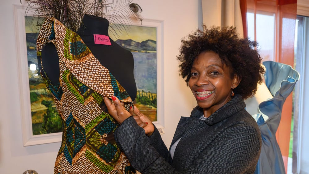 "Dès qu'on se sent bien dans sa tenue, on se sent bien dans son corps": Sylvie Kameni, styliste marseillaise hors pair