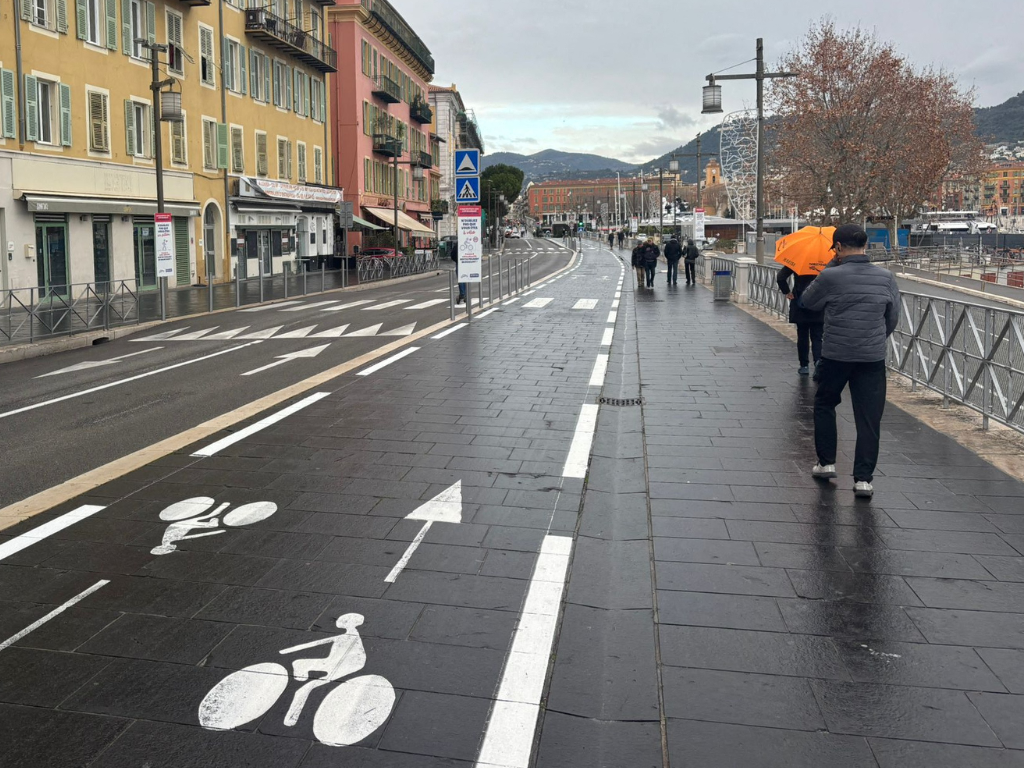 Nice. Le port transformé avec des terrasses sur les quais, le projet clivant d'Estrosi