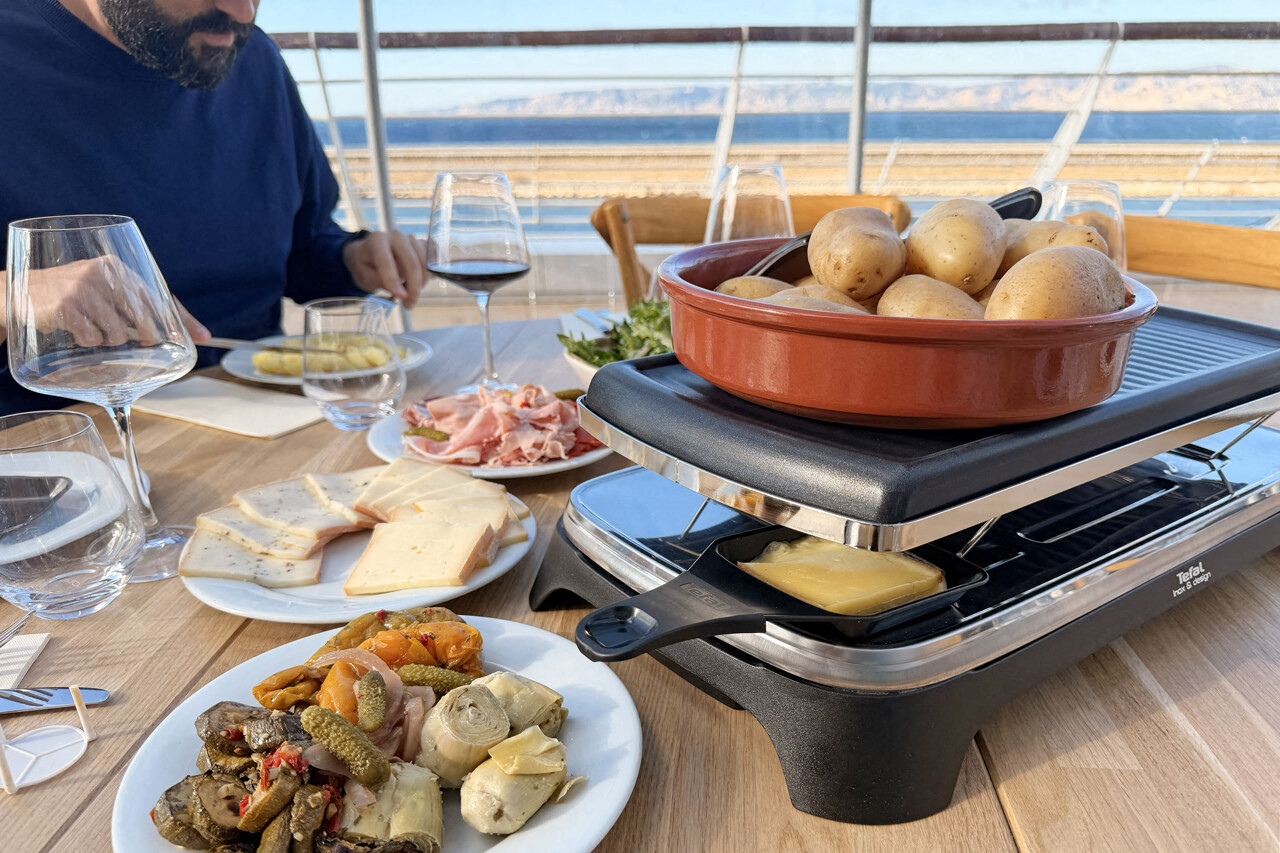 Marseille. Une raclette vue mer, ça vous tente ? On a testé et voici ce qu'on en a pensé