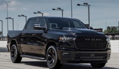 L'Europe s'obstine sur l'électrique pendant que les États-Unis s'arrachent les nouveaux V8 de 5,7 litres comme des petits pains