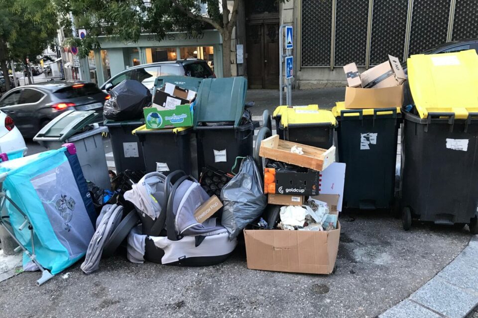 Dépot sauvage à Rive-de-Gier.