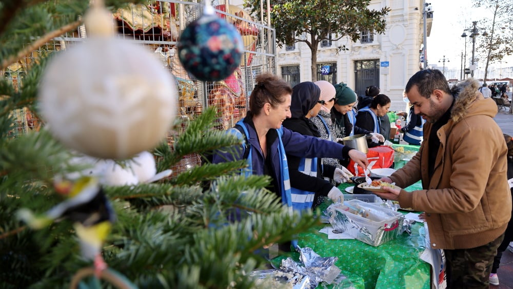 Quand les associations se mobilisent en Provence pour que Noël soit une fête pour tous