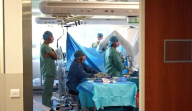 "Une seule cicatrice et une récupération plus facile", ce robot de chirurgie mini-invasive améliore la récupération post-opératoire