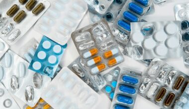Smecta, Voltarène, Maxilase… Ces médicaments que nous prenons tous et que Prescrire déconseille en 2026