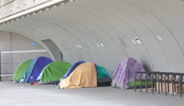 Grand froid à Paris : bénévoles et associations en première ligne pour aider les sans-abri