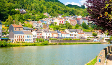 sa magnifique maison de famille dans la Meuse