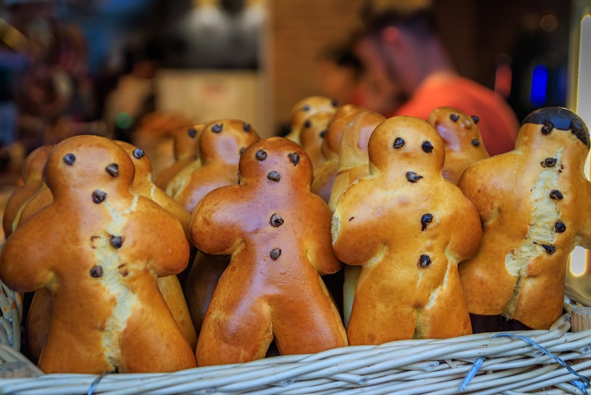 Vous adorez le mannele ? Voici la recette officielle servie au marché de Noël de Strasbourg cet hiver