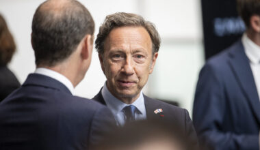 Stéphane Bern (62 ans) rejoint cette célèbre émission de TF1 : il ne s'attendait pas à cette réaction de son entourage, "ça les a un peu étonnés"