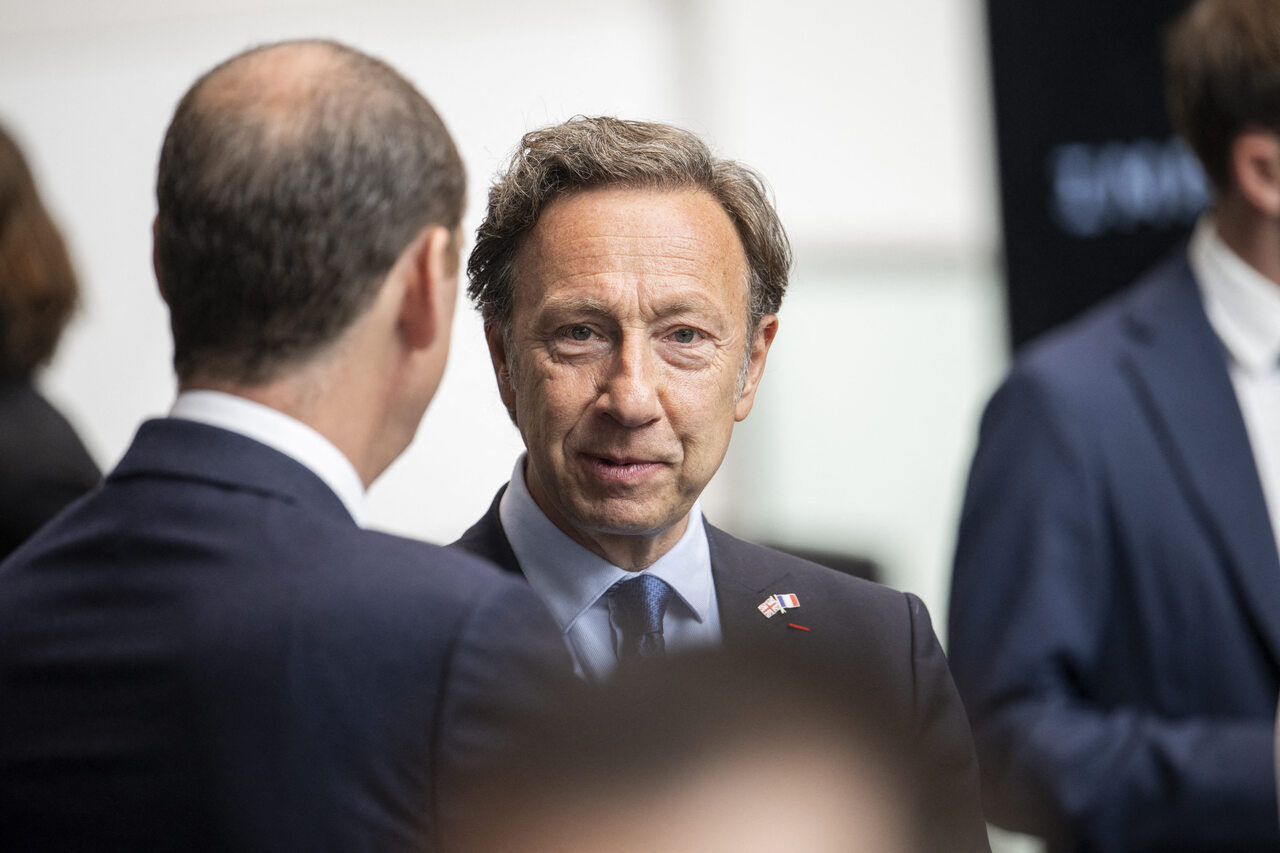 Stéphane Bern (62 ans) rejoint cette célèbre émission de TF1 : il ne s'attendait pas à cette réaction de son entourage, "ça les a un peu étonnés"