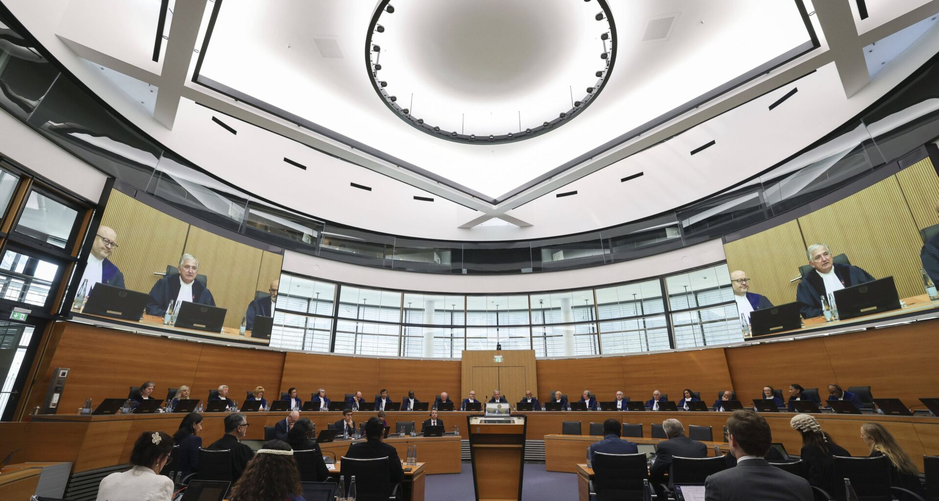 trois hommes jugés pour espionnage au profit de Moscou