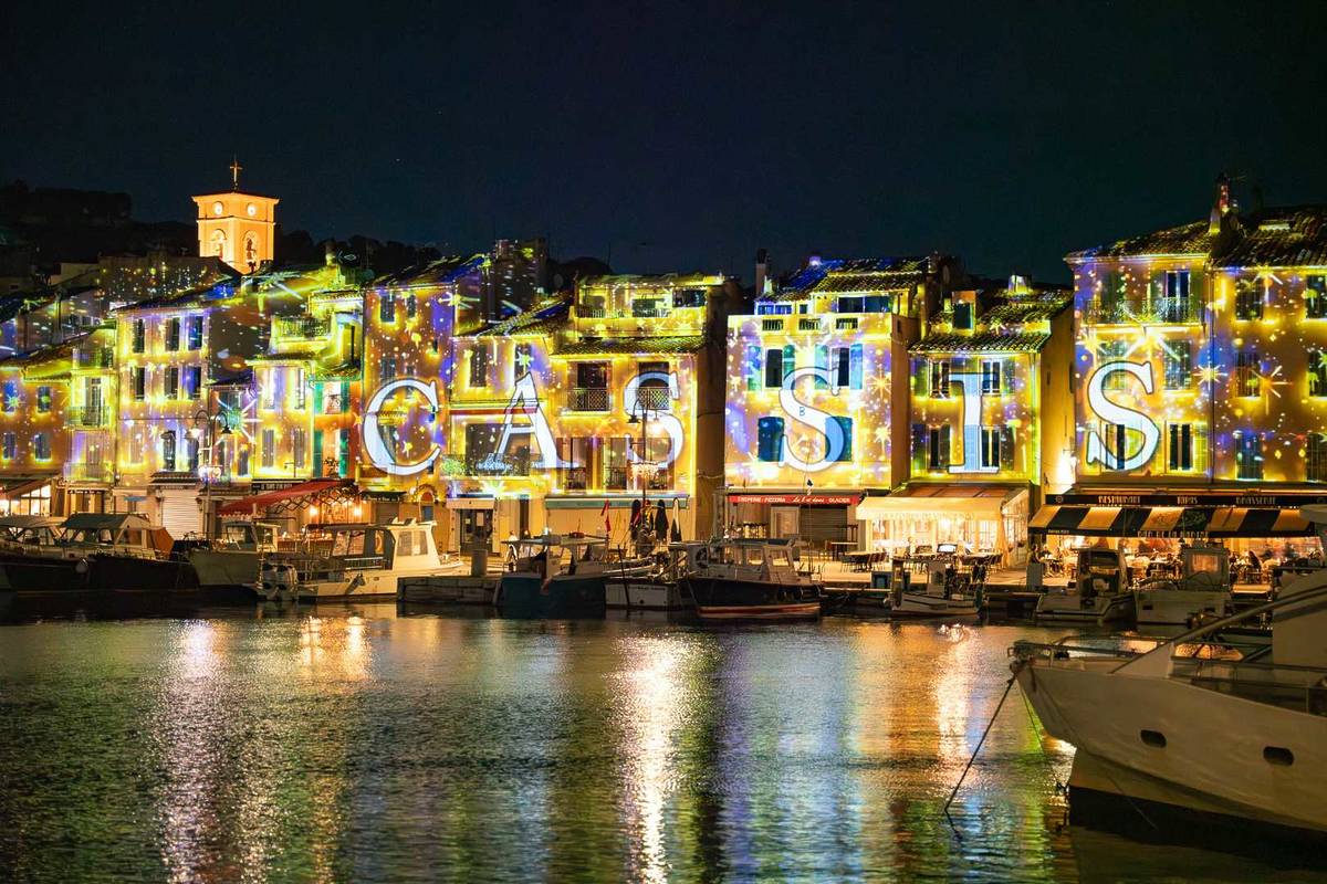Spectacle de lumière de la ville de Cassis