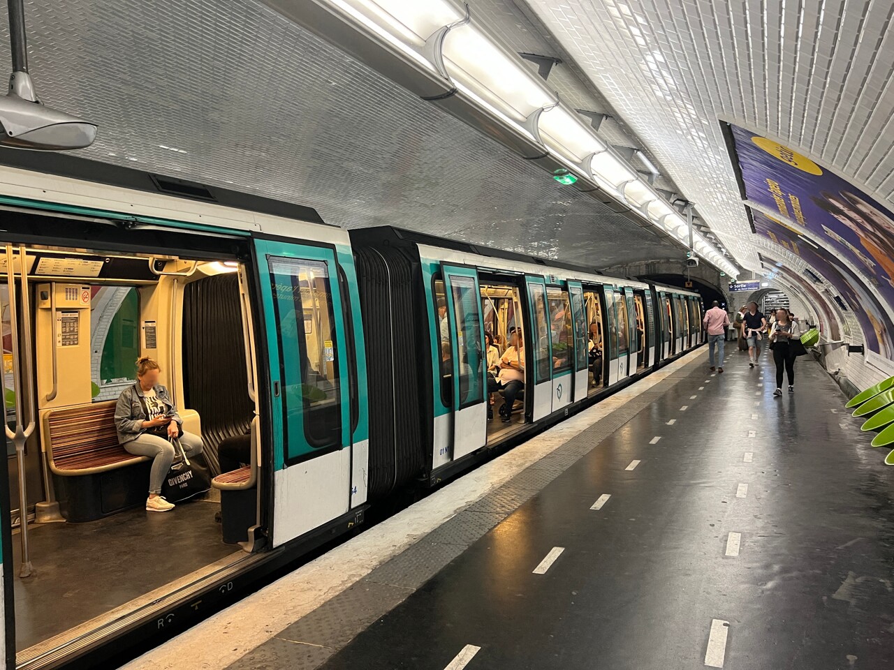 le trafic perturbé des heures sur toute la ligne 5 du métro
