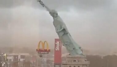 Filmée en direct, une Statue de la Liberté de 24 mètres s’écroule soudainement sur un parking au Brésil